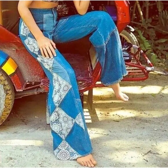 We the Free In My Element Kaleidoscope Patched High Rise Raw Hem Flare Jeans NEW - Picture 1 of 10